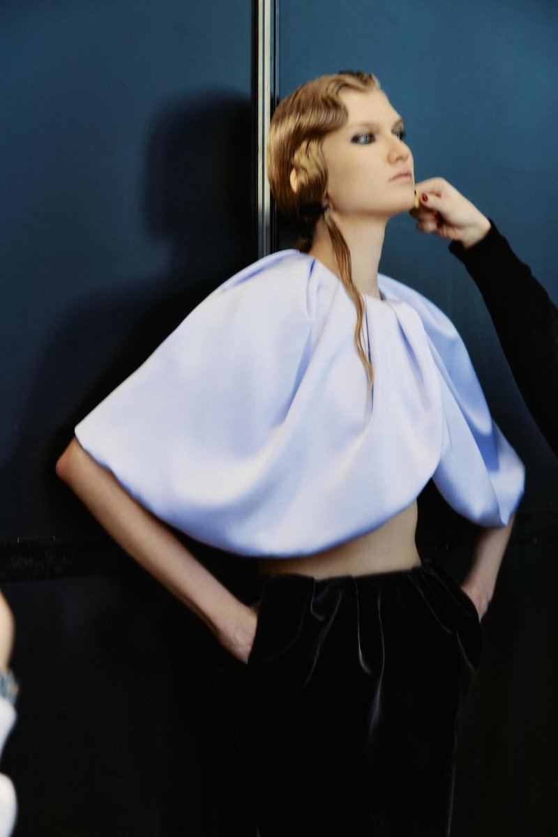 Draped cropped satin top – Rasario