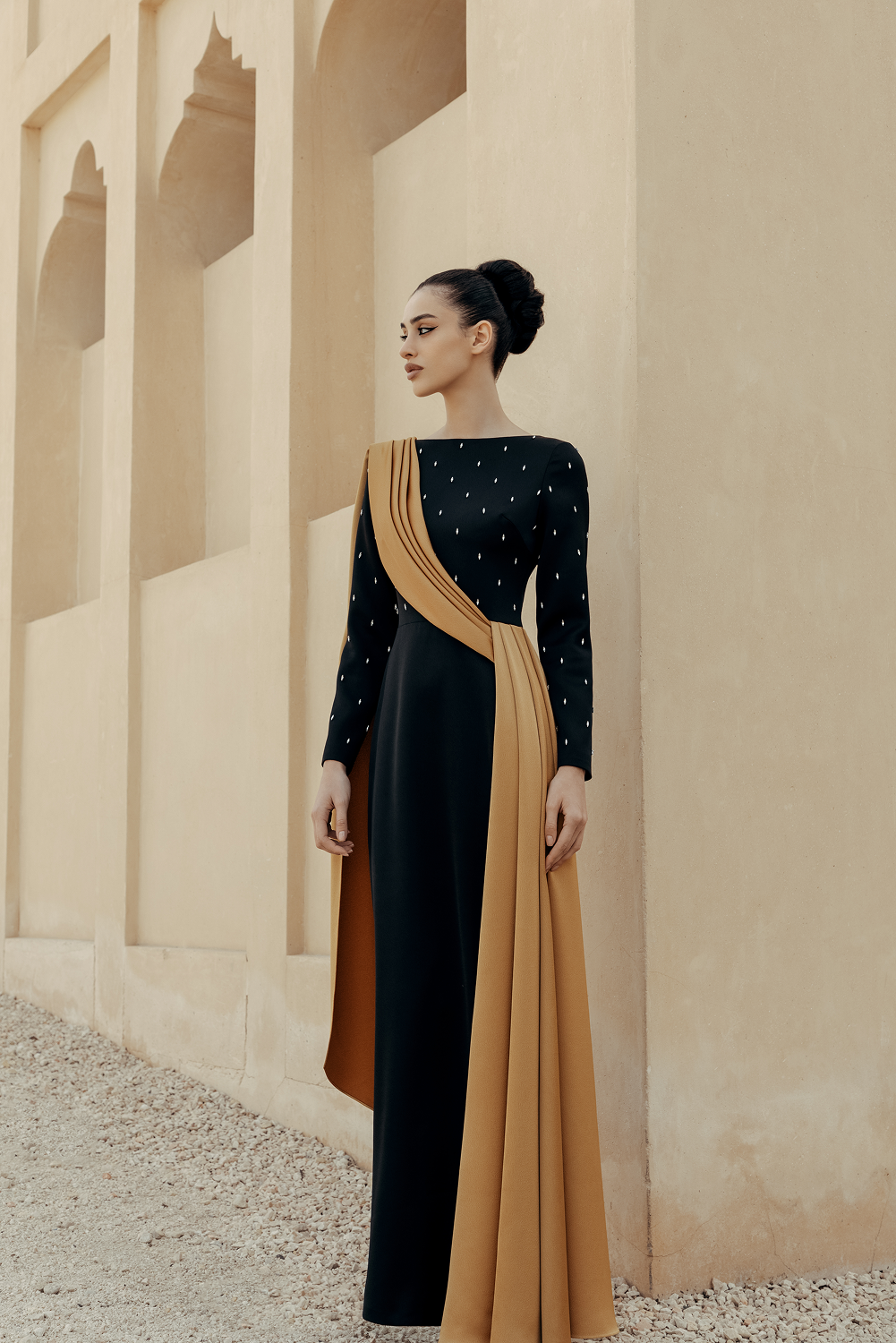 Embroidered satin maxi dress with voluminous drapery – Rasario