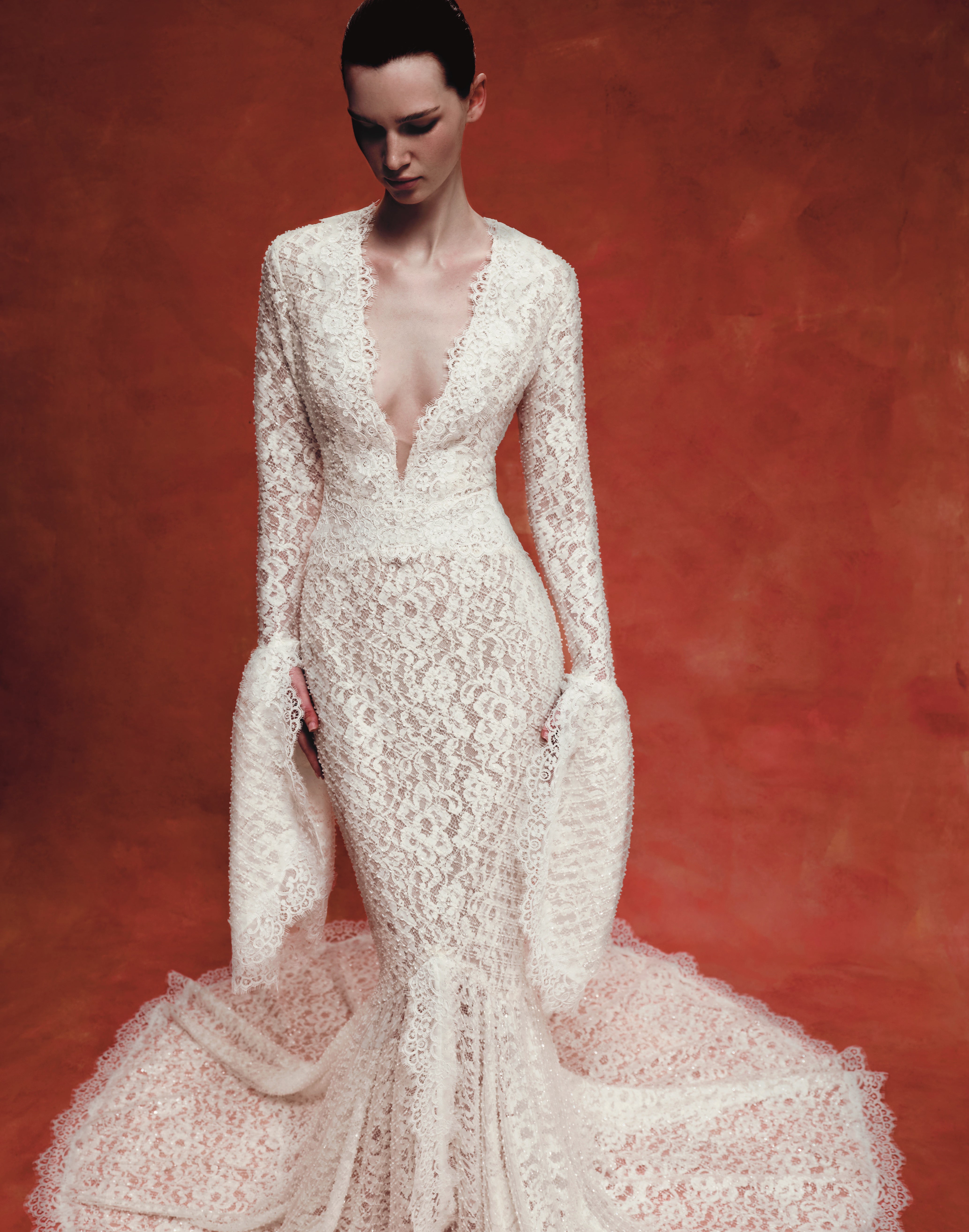 Maxi dress with a train and corded lace inserts – Rasario