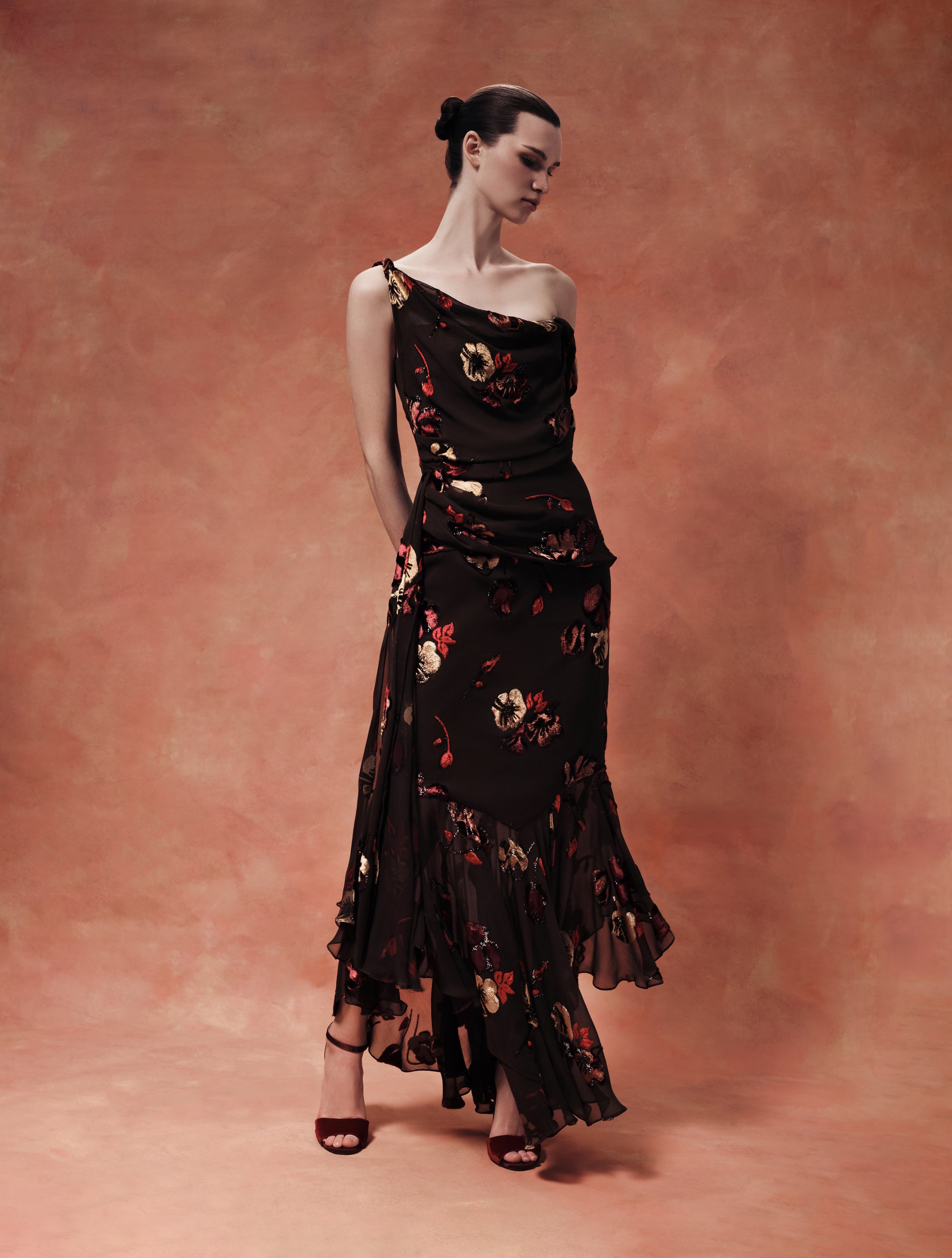 Midi corset dress made of panne velvet with an asymmetrical bodice