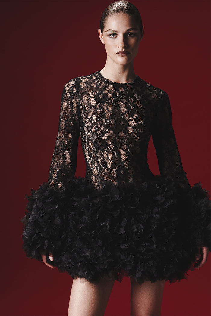 Mini lace dress with flowers