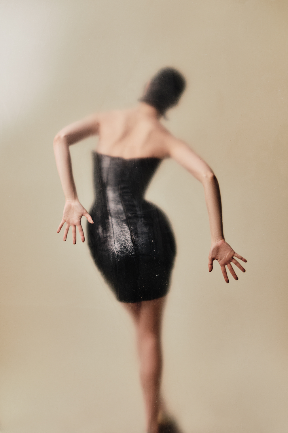 Sequin corset mini dress with voluminous skirt – Rasario