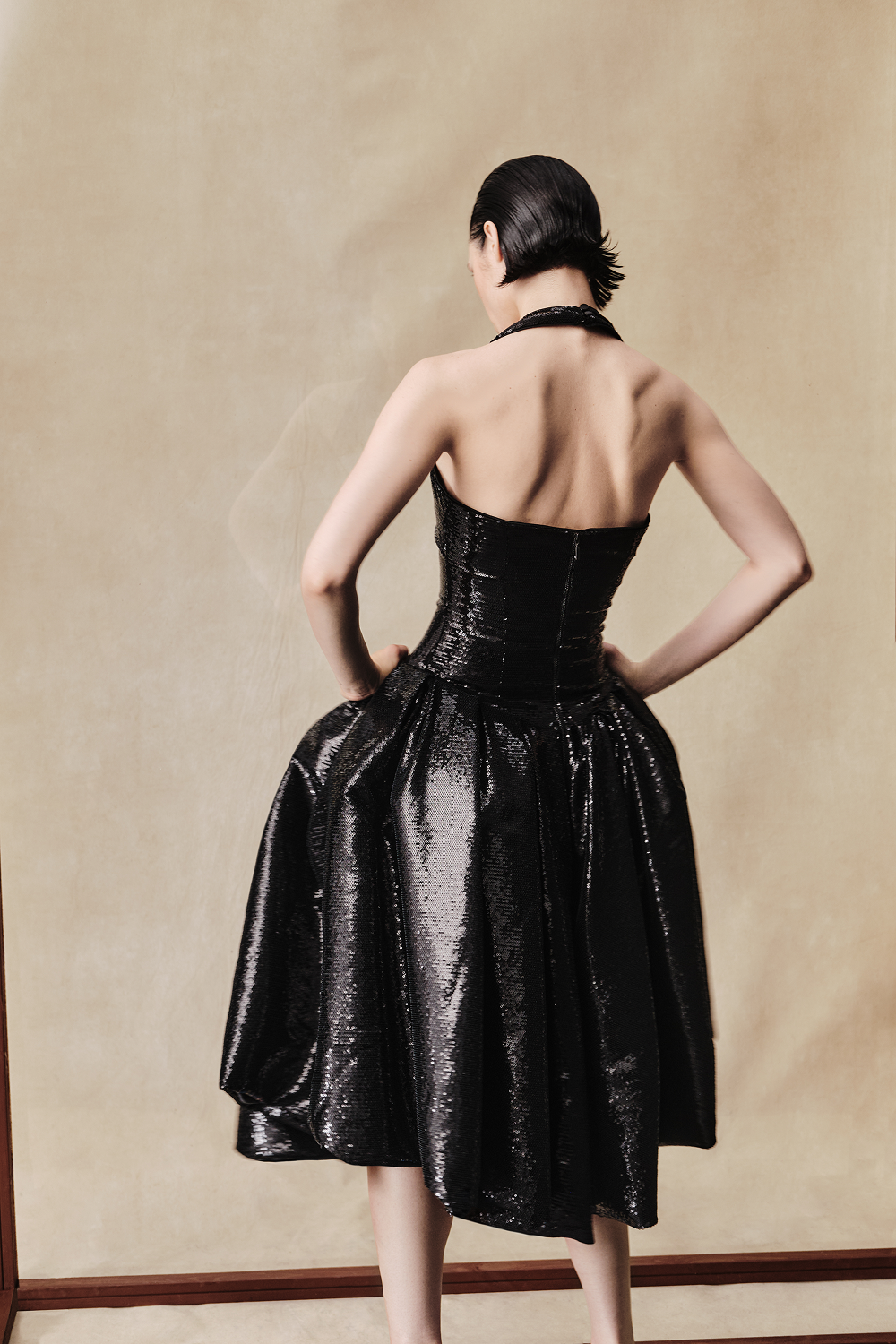 Sequin midi dress with asymmetric voluminous skirt – Rasario