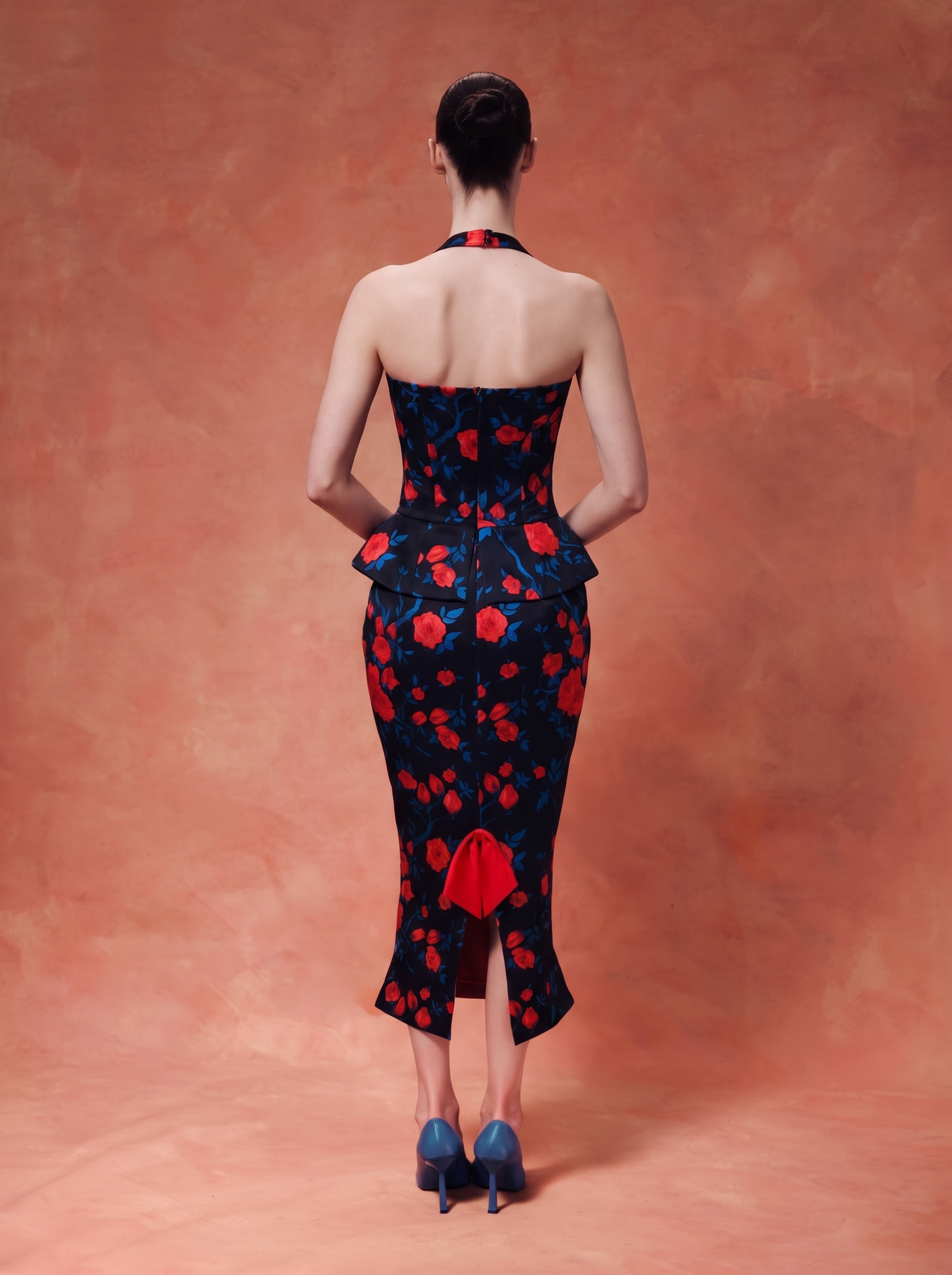 Printed midi dress with open shoulders