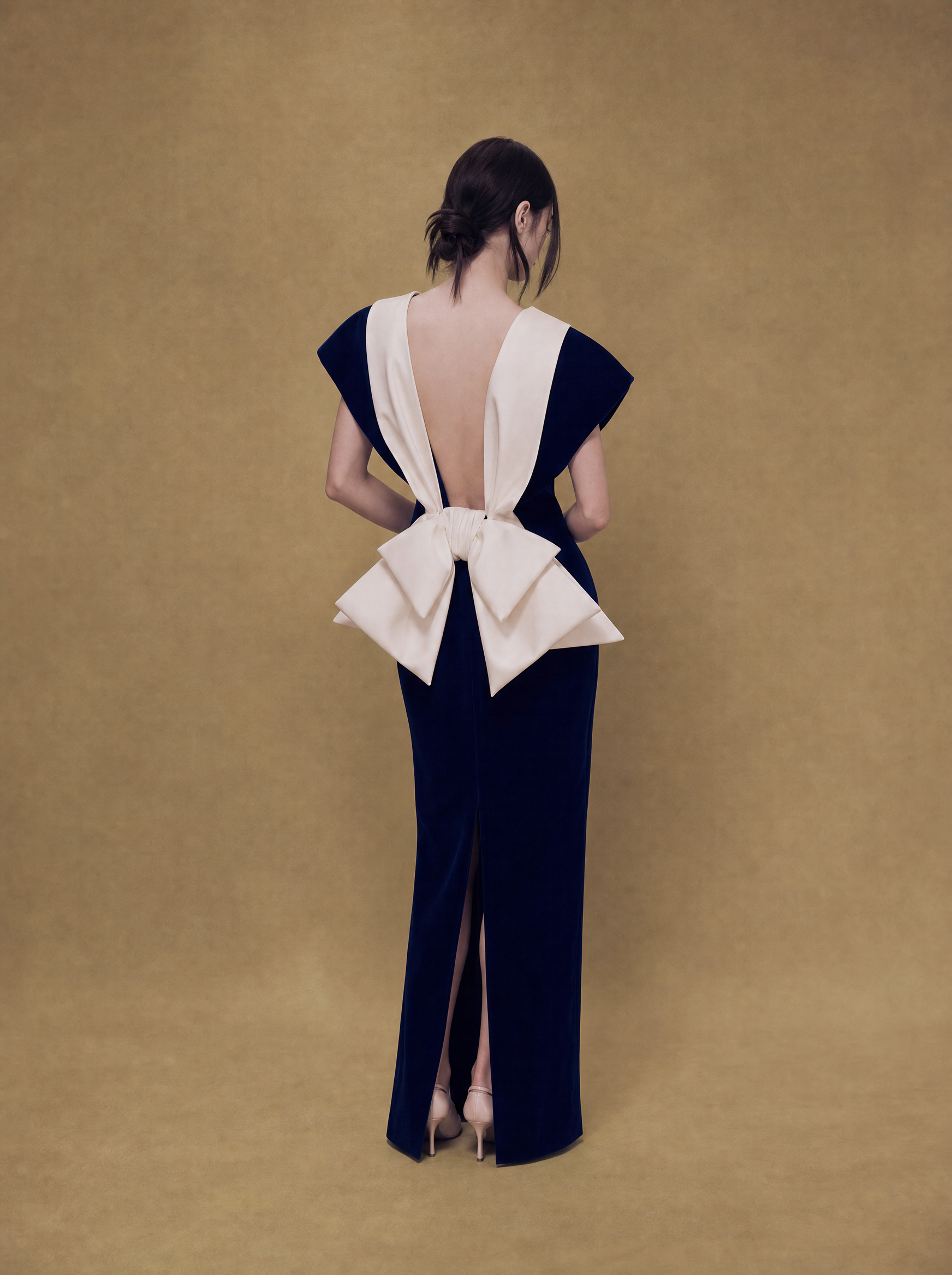 Velvet dress with a deep cutout on the back