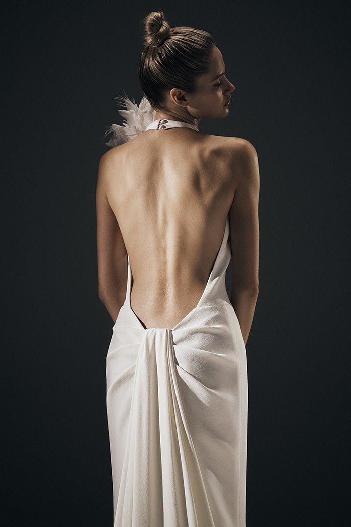 Crepe maxi dress with an opened back – Rasario