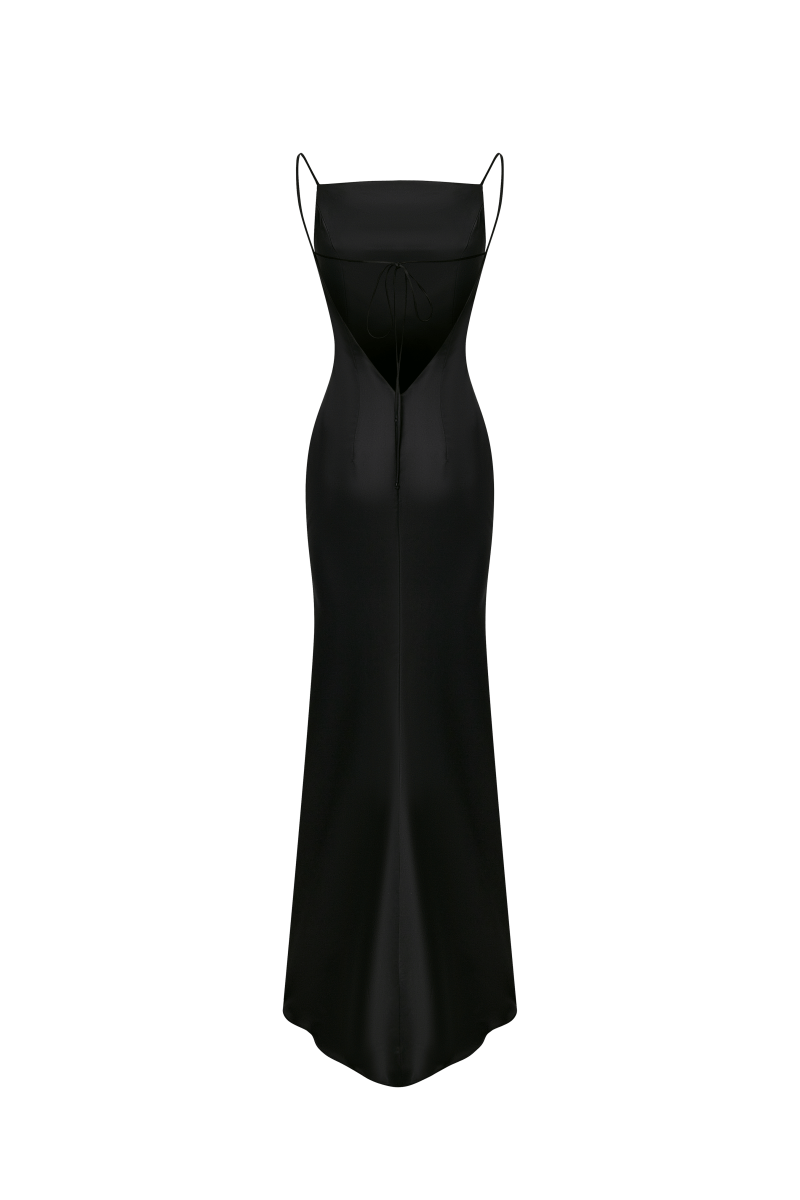 Satin maxi dress with an open back – Rasario