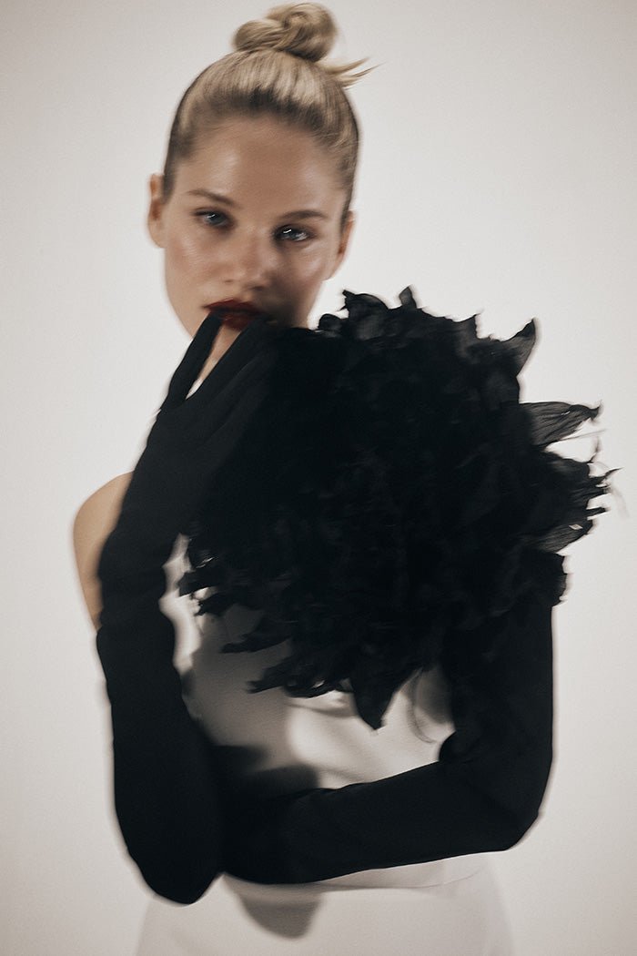 Silk peony brooch with fringes – Rasario