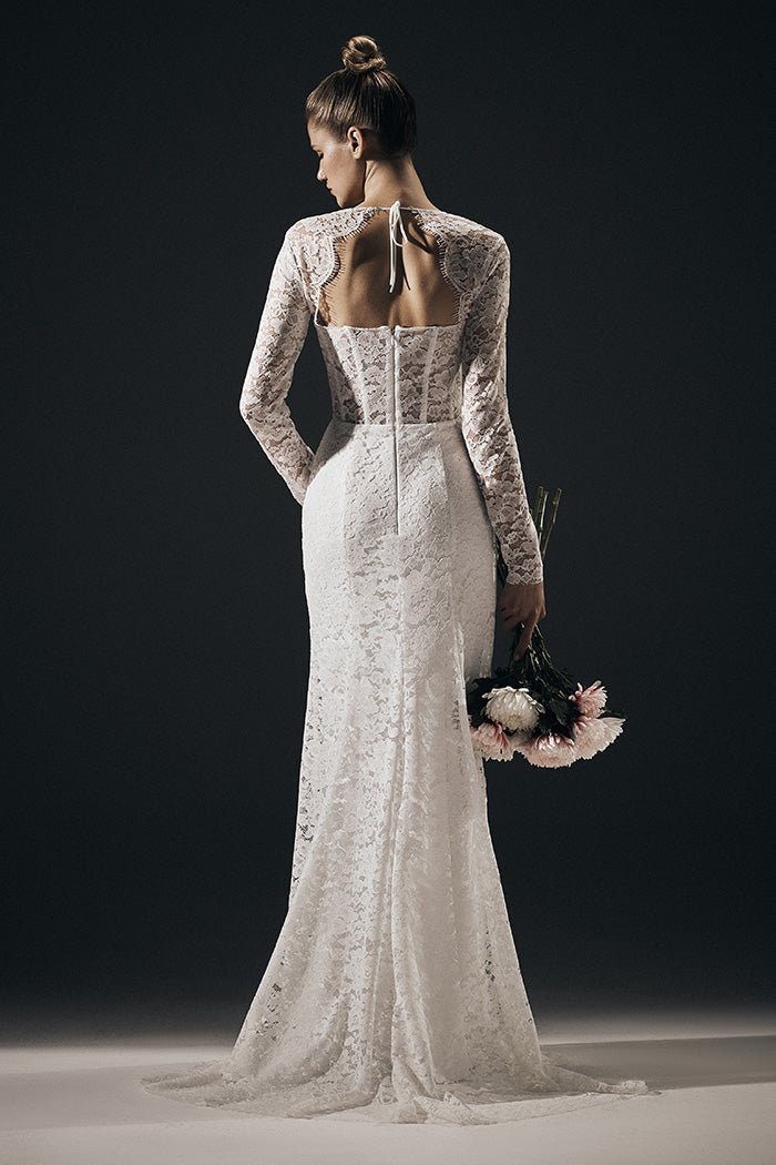 Lace corset maxi dress with a train – Rasario
