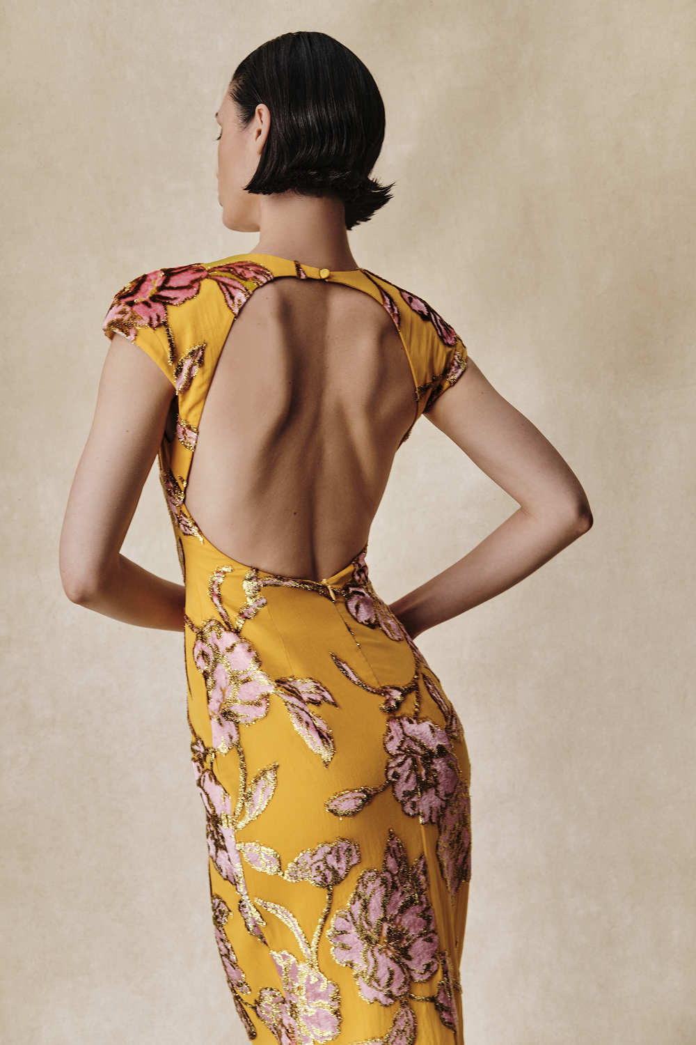 Devoré velvet midi dress with open back – Rasario