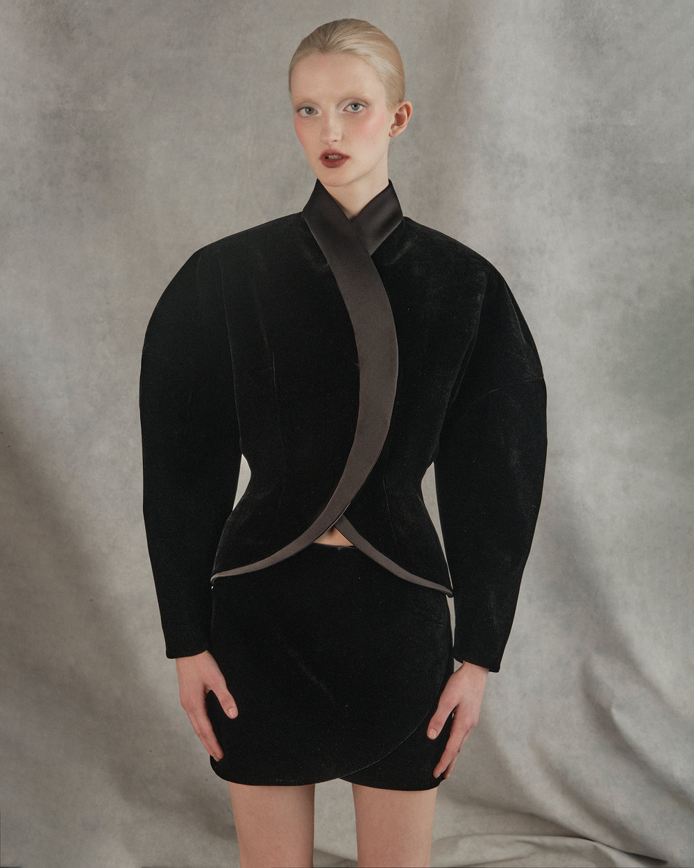 Voluminous velvet and satin jacket
