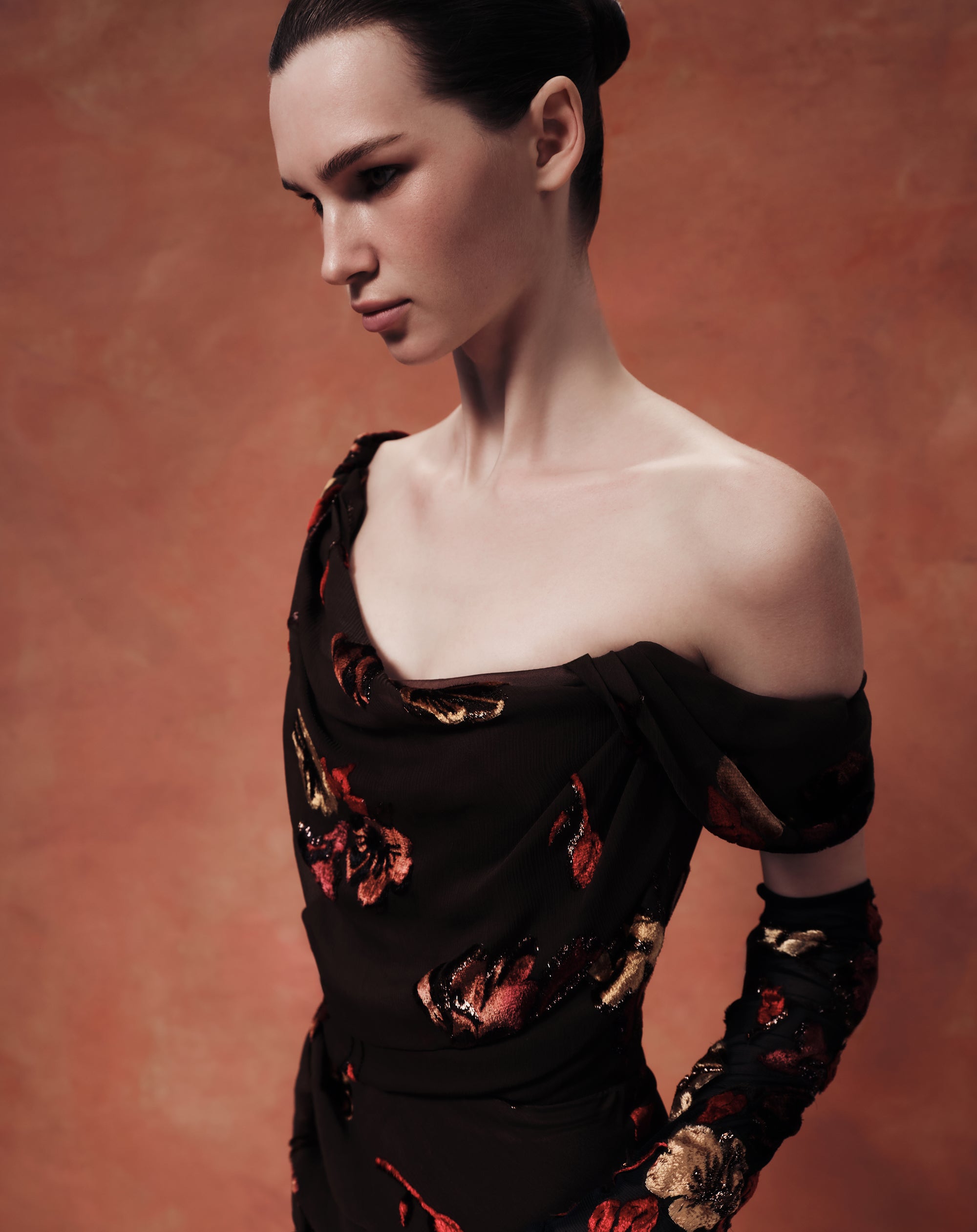 Midi corset dress made of panne velvet with an asymmetrical bodice