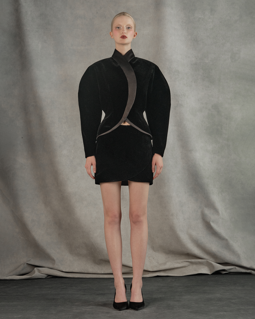 Voluminous velvet and satin jacket – Rasario
