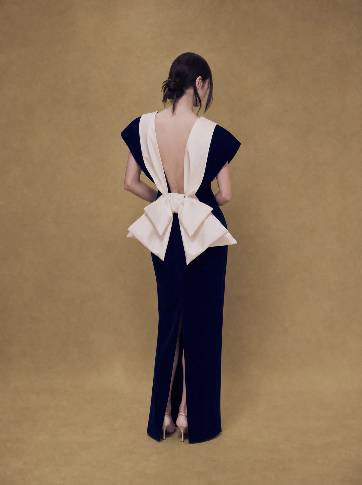 Velvet dress with a deep cutout on the back