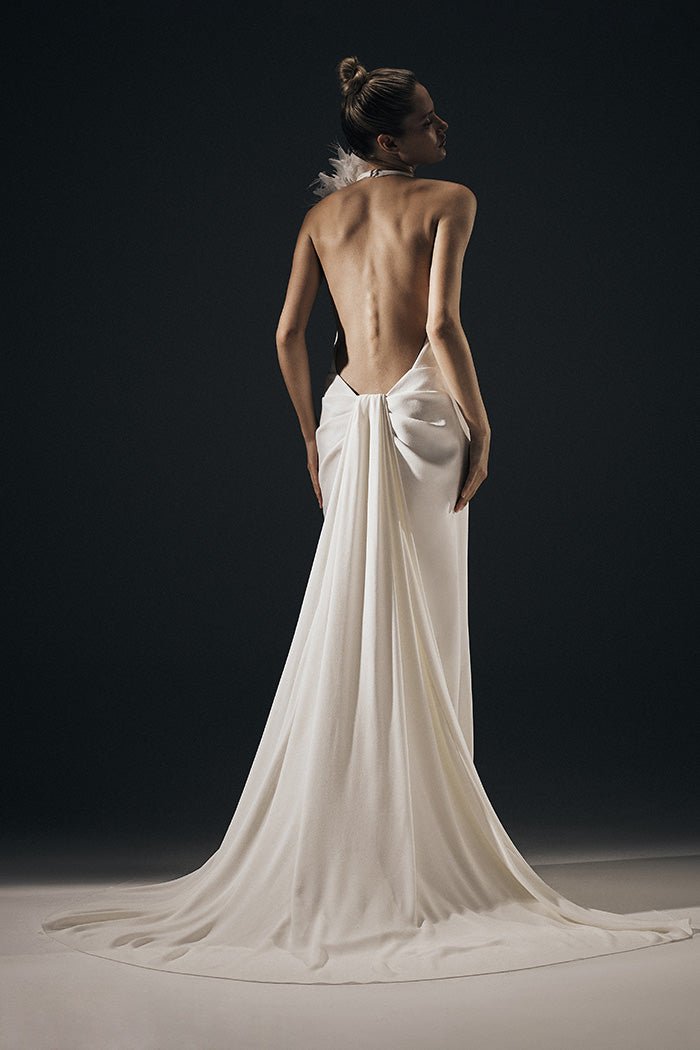 Crepe maxi dress with an opened back – Rasario